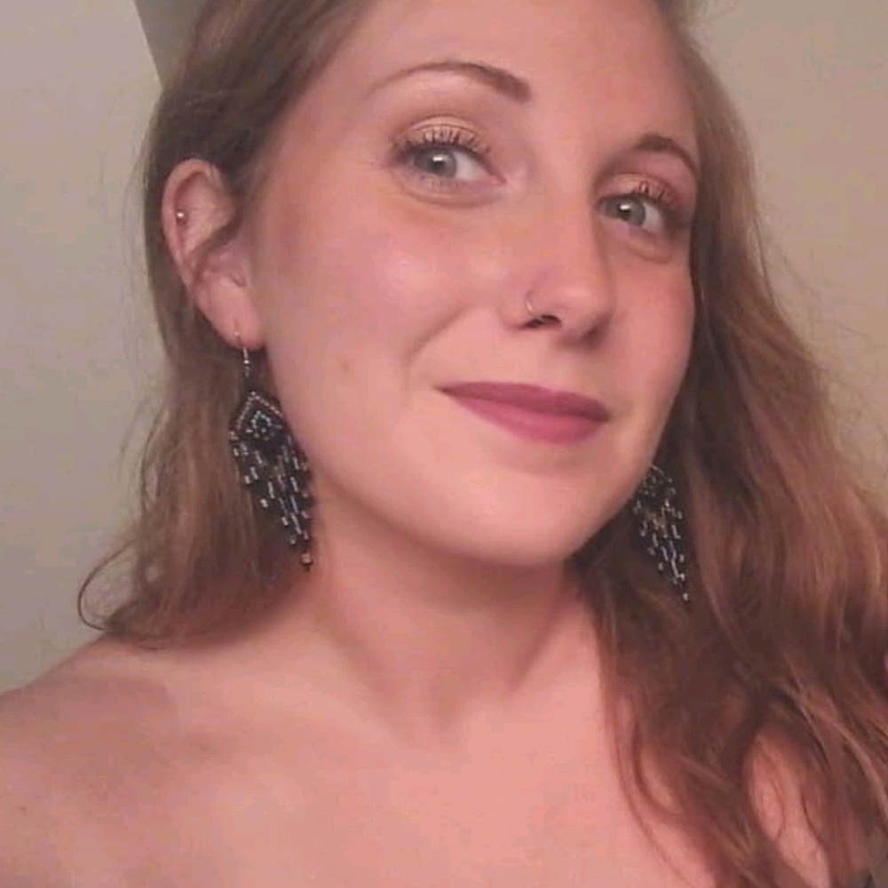 Meet your Posher, Leah